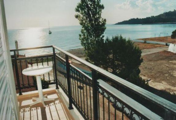 Poros House Hotel Экстерьер фото
